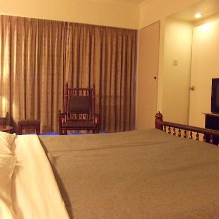Hotel Bluehill Bhāvnagar Exterior foto
