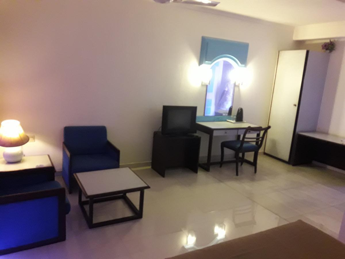 Hotel Bluehill Bhāvnagar Exterior foto