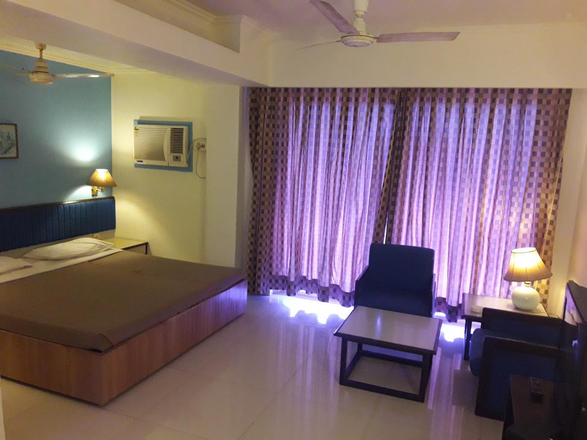 Hotel Bluehill Bhāvnagar Exterior foto